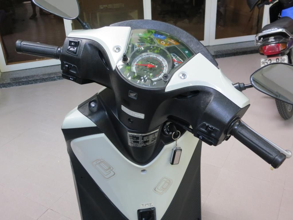 Bán xe sh màu trắng 2 thắng đĩa - 1