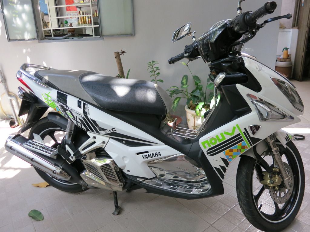 Cần bán  nouvo lx  2011 màu trắng đen - 3