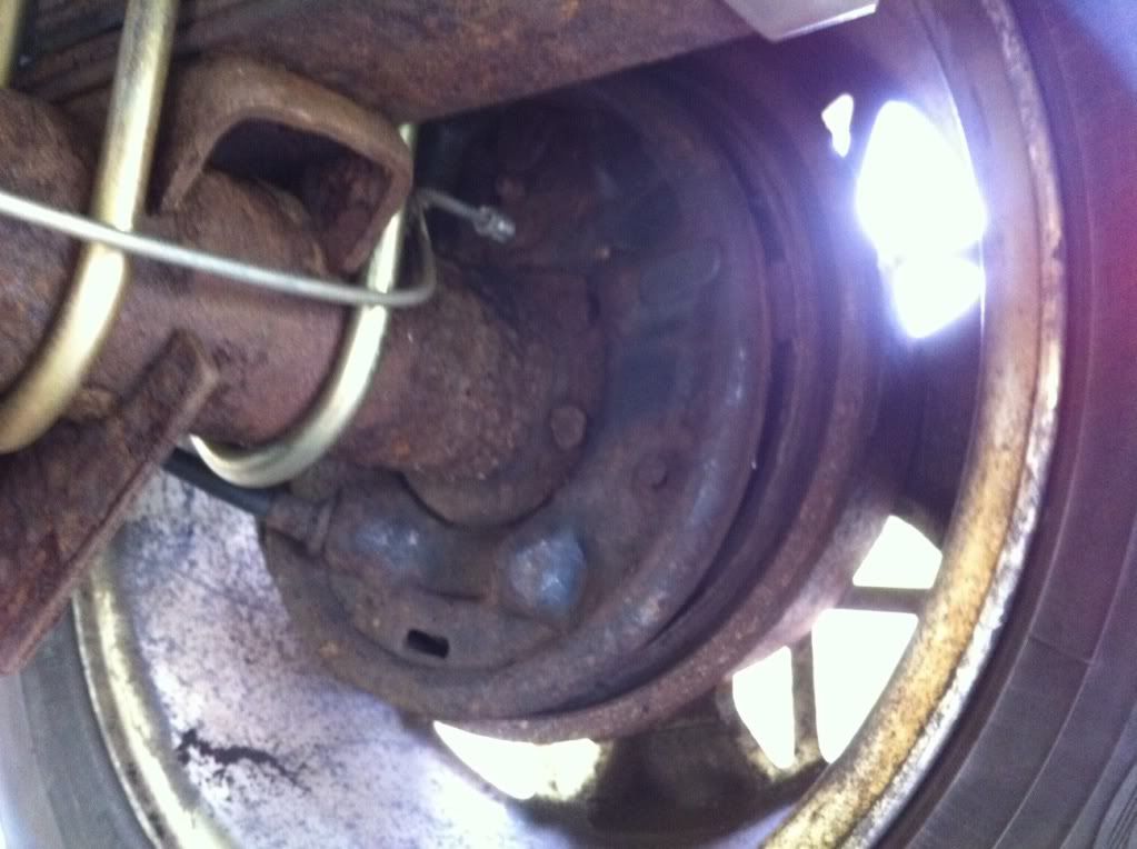 ***Broken Brake Drum Jeep XJ, Please Help***