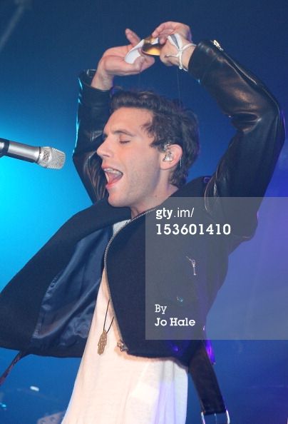153601410-mika-performs-on-stage-for-g-a-y-club-at-gettyimages.jpg