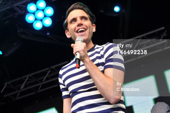 146492238-mika-performs-on-stage-during-day-3-of-the-gettyimages.jpg