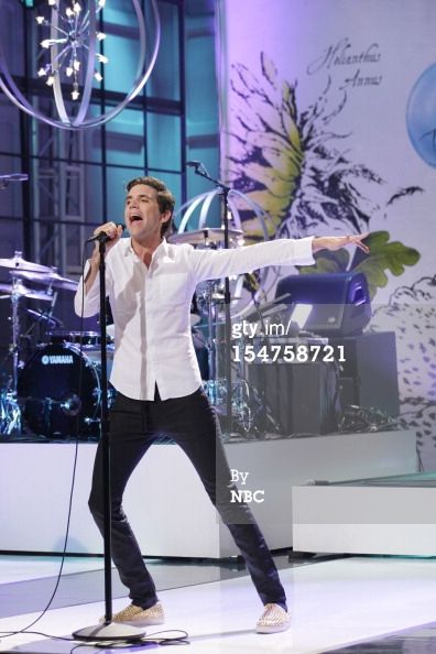 154758721-episode-4339-pictured-musical-guest-mika-gettyimages.jpg