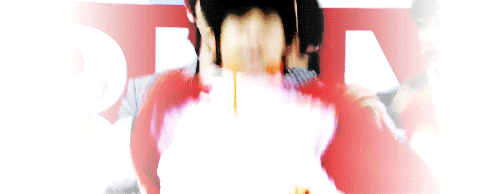 [Resim: tumblr_llwm6iL0on1qkzg83o1_500-1.gif]