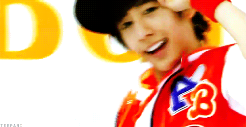 [Resim: tumblr_llwpnvCQJl1qfuseoo1_500.gif]