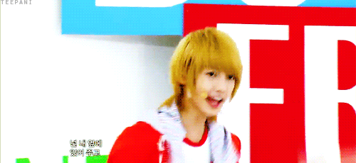 [Resim: tumblr_llwr80CNfA1qfuseoo1_500-1.gif]