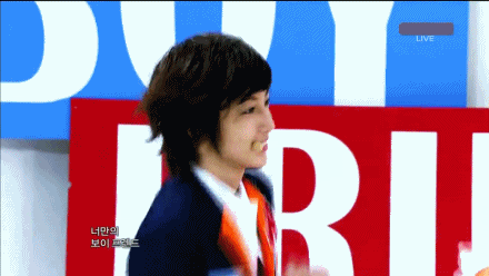 [Resim: tumblr_llxaq9CesZ1qkzg83o1_500-1.gif]