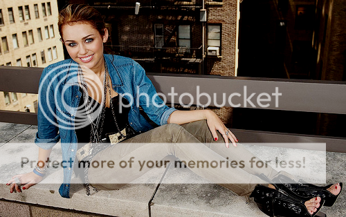 http://i1233.photobucket.com/albums/ff399/JackieCyrus54/Miley%20Cyrus%20BGs%20and%20Pictures/l_a8896cf591a0477db4f138aa73ccf76f.png